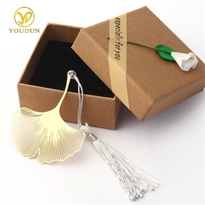 ginkgo leaf bookmark